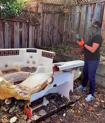 Best Furniture Removal  in Lake Forest Park, WA